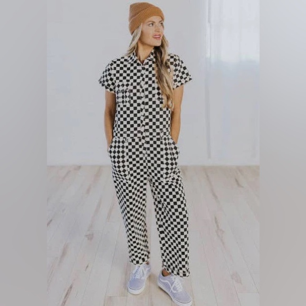 ♟️Checkered Jumpsuit